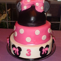 Minnie Mouse 3Rd Birthday - Pink & Black Minnie Mouse 3rd BirthdayGumpaste Mouse ears (made 2 days in advance).Pink Gumpaste Bow (made 2 days in advance)Top tier is 1/2 of the...