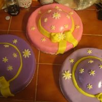 Mothers Day Cakes I copied this off one of CCers. Thanks so much for the idea. I really loved doing these. Lots of fun.