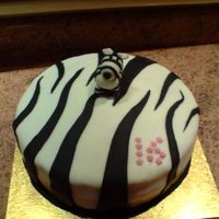 16Th Zebra Cake &lt;3 White fondant icing covered with black stripes with a hand made zebra centre piece SOOO CUTE :D