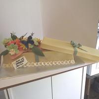 Fresh And Fabulous 50Th Birthday Fondant fresh flower box with gumpaste flowers and "tissue"