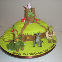Shreks House shrek and friends all made of icing xx