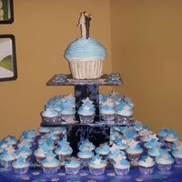Cupcake Wedding Cake My friends wanted to be original so they choose a cupcake wedding cake!