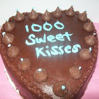 1000 Kisses done in all chocolate,cleint order this for Valentine's Day, her husband loved it, let me know what you think!