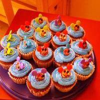 Mickey Mouse Cupcakes Mickey Mouse Cupcakes with rings