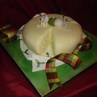 Fat Mouse Christmas Cake This is a fruit cake covered in marizpan and then a layer of sugarpaste/rolled fondant. Many years ago in England it was very common to...