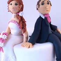 Bride And Groom Topper I recently went to LA to attend Lorraine McKay's Bride and Groom class. This is the toppers I made in the class.