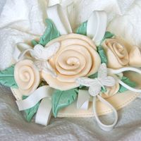 Flowers And Butterflies made this little cake topper to pass the time and get a bit of practice