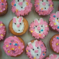 Easter Bunny Cupcakes Made these for my kids... they loved them...