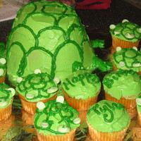 Turtles! A little boy wanted a turtle cake...and it just wasn't enough to feed the crowd, so the "babies" emerged.