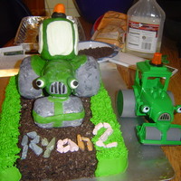 Roley From Bob The Builder My two boys LOVE Bob the Builder!!! Roley is made out of Rice Krispie treats and covered in fondant and modeling chocolate. Cookie crumbs...