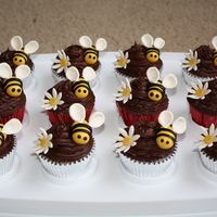 Bumble Bee Cupcakes 