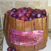Grapes Barrel Cake 