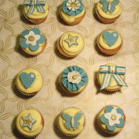 Just Playing Some cupcakes I made for a bake sale - as good an excuse as any to play around with some left over fondant! I have been wanting to try...