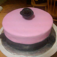 Hot Pink Cake Cake I did in a hurry. Cake made with cheese and covered in fondant