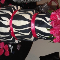 Zebra Wedding Cake 