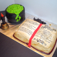 Witches Halloween Cauldron & Spellbook Fondant over buttercream. Hand painted spellbook. 100% edible.
