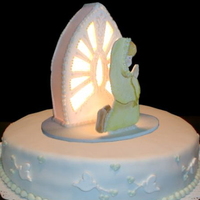 Altar vanilla cake no filling, fondant the decorations is made with pastillage