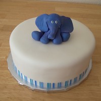 Baby Elephant Satin Ice fondant, 50/50 fondant and gum paste elephant
