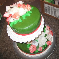 Advanced Cake Final thought I took a picture in class when it was setup better. This was after 2-six week classs. Not an exper yet.