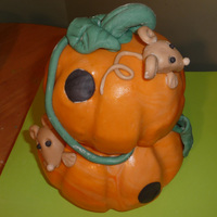 Mouse House Halloween Cake