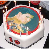 Eclipse Taylor Lautner Cake/cupcakes Eclipse Taylor Lautner cake