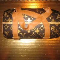 Louis Vuitton Bag My first custom 3D cake... wanted to get one for my sister for her birthday, went to the bakery and they wanted $600... so I tried making...