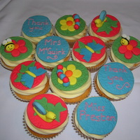 Minibeast Cupcakes A thank you gift for my daughter's teacher and teaching assistant at the end of term. They had been learning about minibeasts.