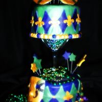 Mardi Gras 1 cake. 3 looks. Key Lime flavor. tfl