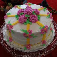 Pink Roses I made this for a friend's birthday. The roses and forget-me-nots were made from Royal icing.