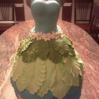 Dress Cake 3D based on inspiration from The Pink Cake BoxMy best friend's birthday cake - she loves gardening, blue & green are her favorite...