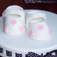 Baby Shoes Wanted to try my hand at the cute Mary Janes that I've seen on CC. Need more practice but happy with this first pair! Thank You...