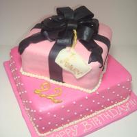 Pink Gift Box is not one of my fav but i had to make this cake with one day notice... did my best and the lady was very pleased!