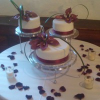 Calla Lily Wedding Cake 