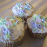 Spring Flowers Cupcakes 