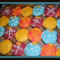 Ornamental Cupcakes 