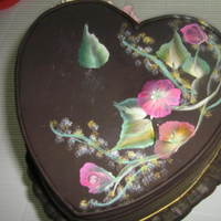 Hints About Fondant a special heart for someone special with the technique of brushstrokes and gum paste flowers