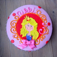 Litlle Princess A princess cake for Nikki a litlle girl who turned 3. I totally forgot her arms!