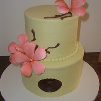 Flower And Vine buttercream and gumpaste flower with monogram "A"