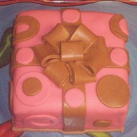 Present Birthday Cake 
