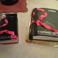 Twilight: Eclipse I made this for a friend for a pre-premiere party! Fun to make!