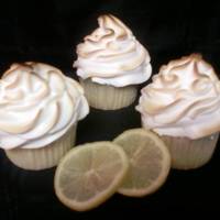 Lemon Merigne Cupcakes 