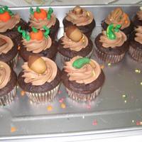 Fall Fondant Cupcakes Fondant cupcake toppers; acorns, candy corn, pumpkin, pecan/walnut, gourds