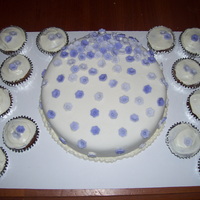 Liz's Bridal Shower Cake This is my first attempt at using gumpaste to make flowers. I think it's the cute and simple.