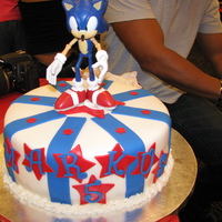 Sonic OK this was a last minute cake. They wanted something simple and anything with Sonic.