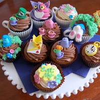 Alice In Wonderland Cupcakes I made these Alice in Wonderland cupcakes for a 21st birthday. So very pleased with them!