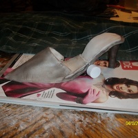 My First Attempt At A High Heel i used fondant for this....dumb i know...i should have used gumpaste but brain farts happen...lol