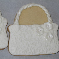 Communion Purse Cookies I made these cookies for my friend's daughter's communion as favors. They have mmf and I used texture mat and painted them with...