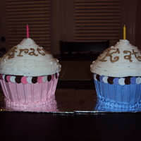 Giant Cupcakes 