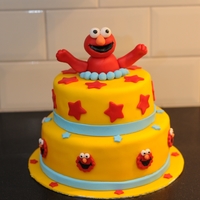 Elmo One of my first cakes made for my nephew. Thanks cc for inspiration.