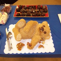 Cinnamon Bear Cake This naughty bear has been gobbling up the snacks.